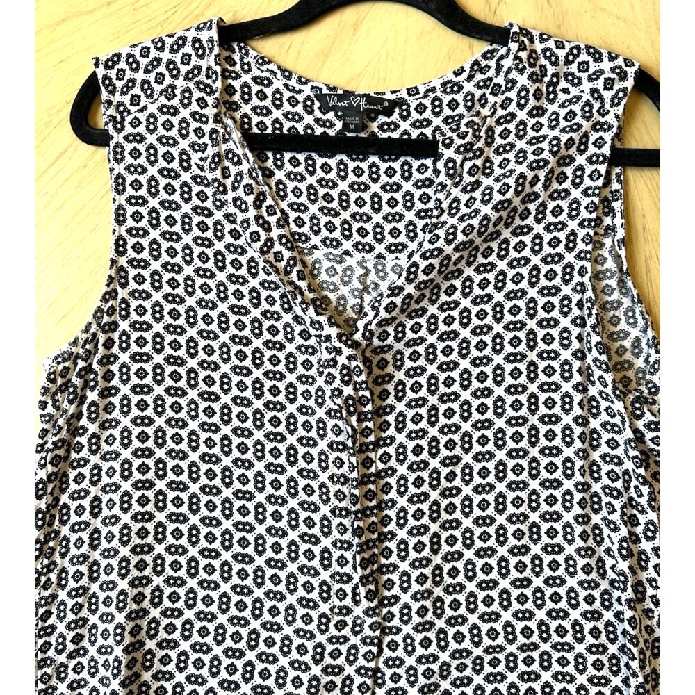 Velvet Heart White Black Geo Pattern Sleeveless V Neck Blouse 80s Art Casual M